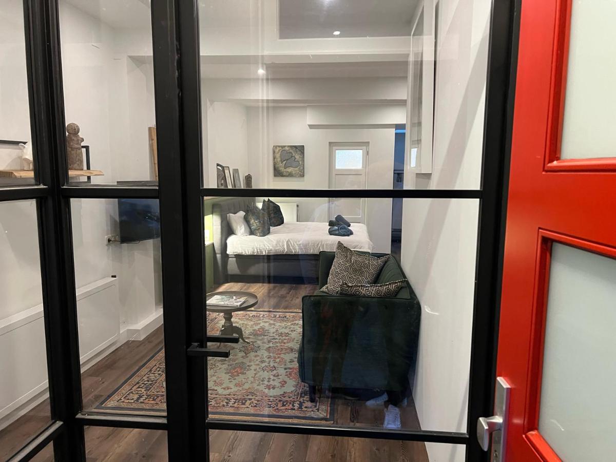 Cosy Studio Apartment Kleine Rozenstraat - Housity