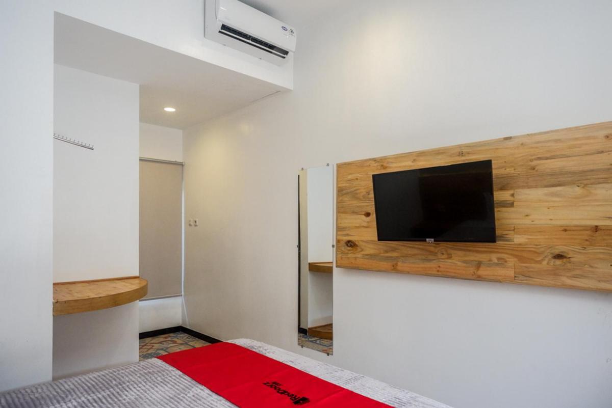 RedDoorz @ Klaten City - Housity