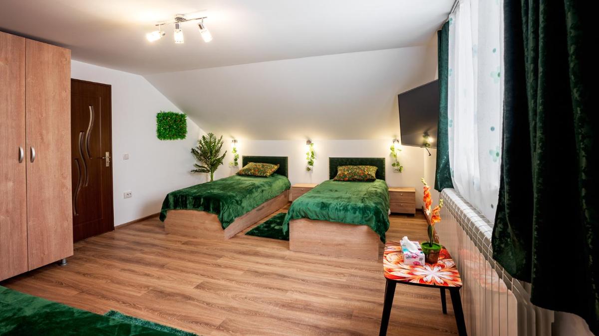 CASUTA CU FLORI - Housity