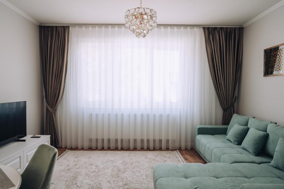 GOLD Suites - Housity