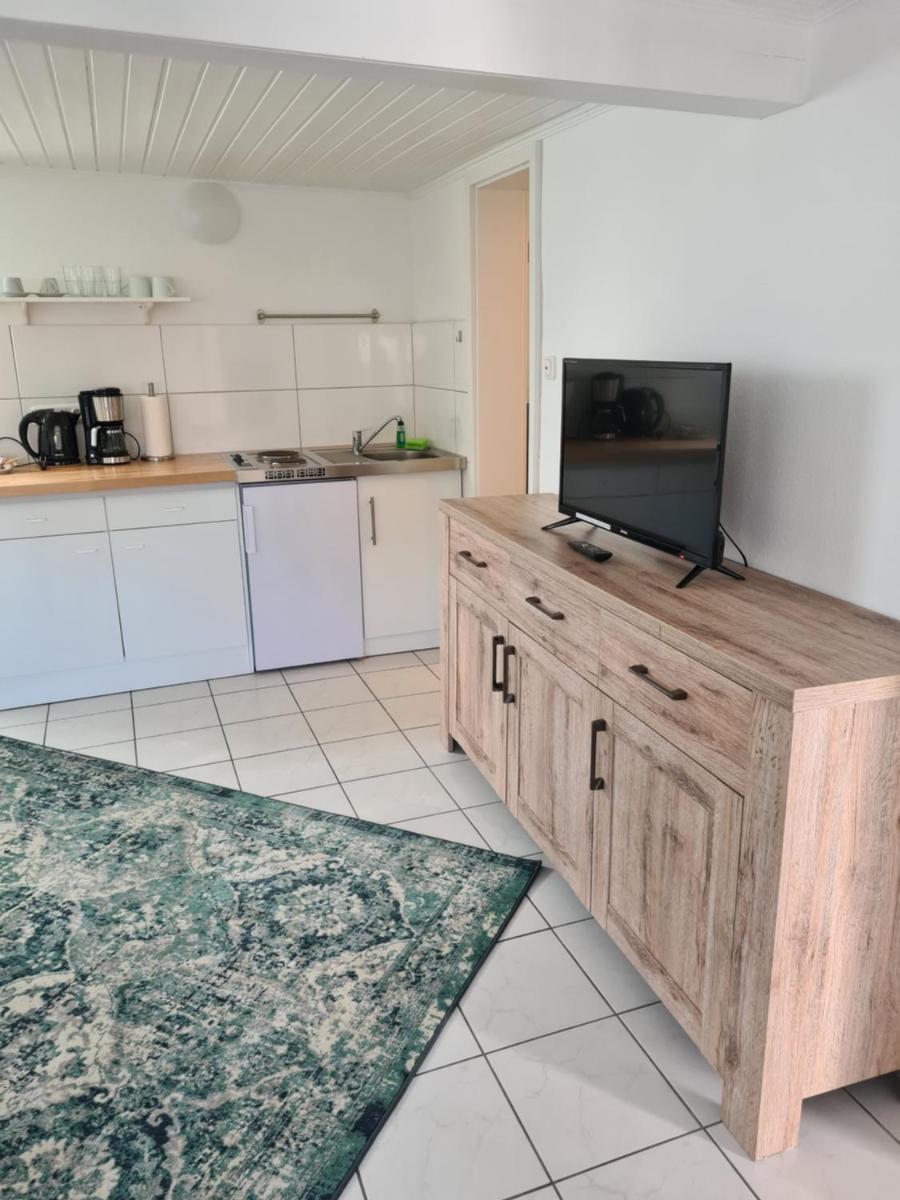 Holly's Home - Housity