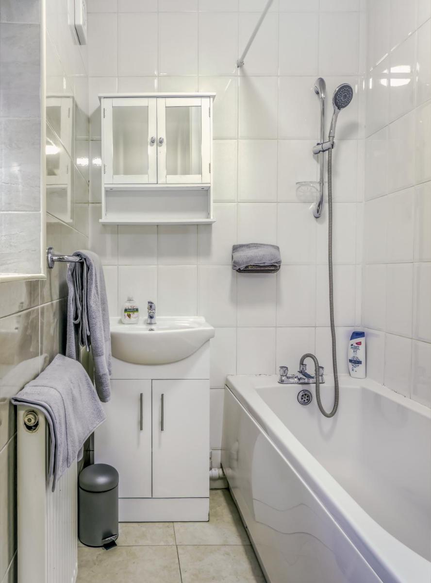 090 Beautiful 1 bedroom flat near Luton Town and station - Hizvo