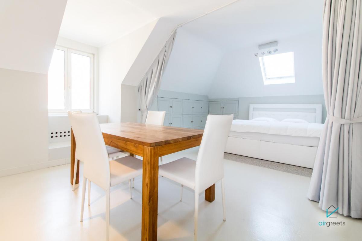 MODERN, MINIMALIST FLAT IN VIENNA - Housity