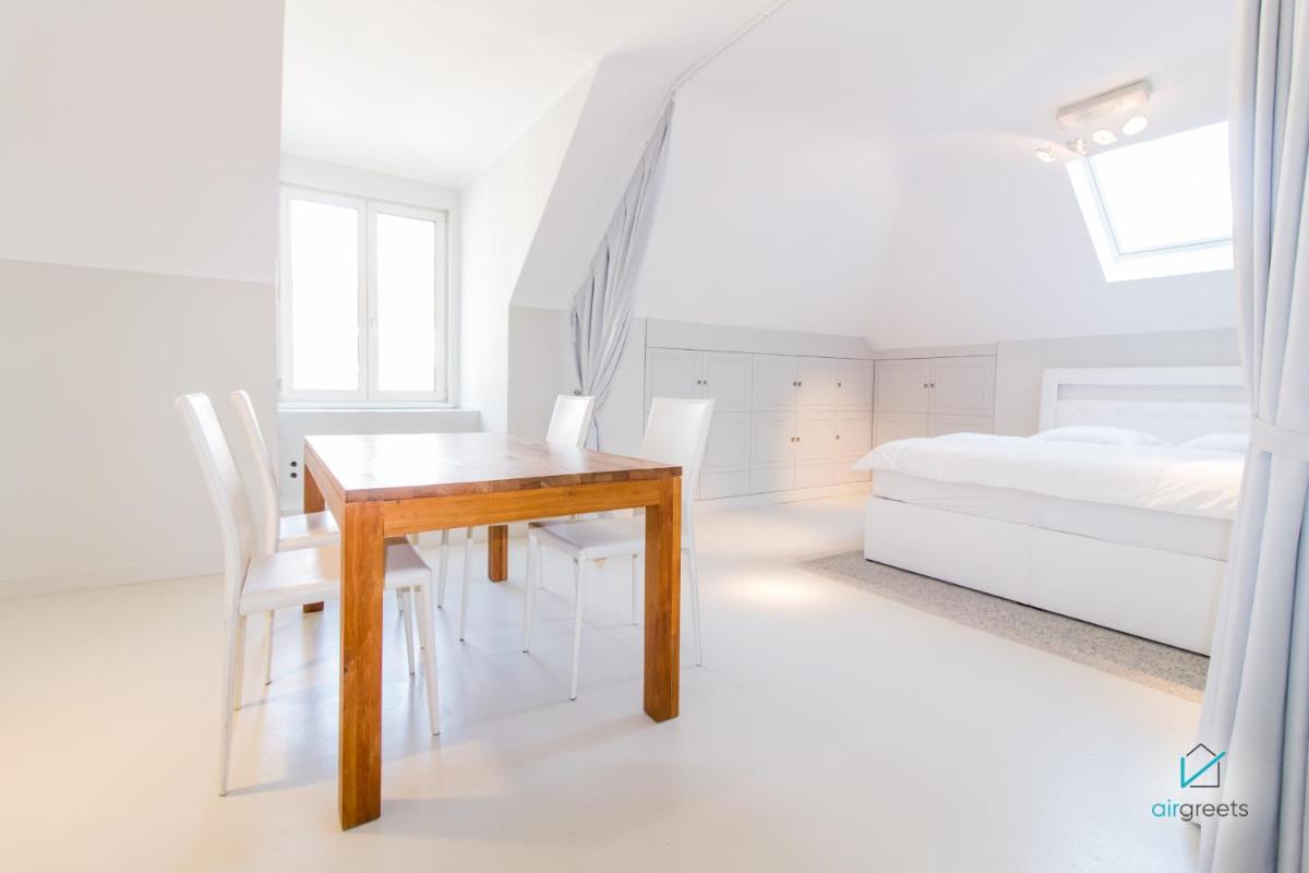 MODERN, MINIMALIST FLAT IN VIENNA - Housity