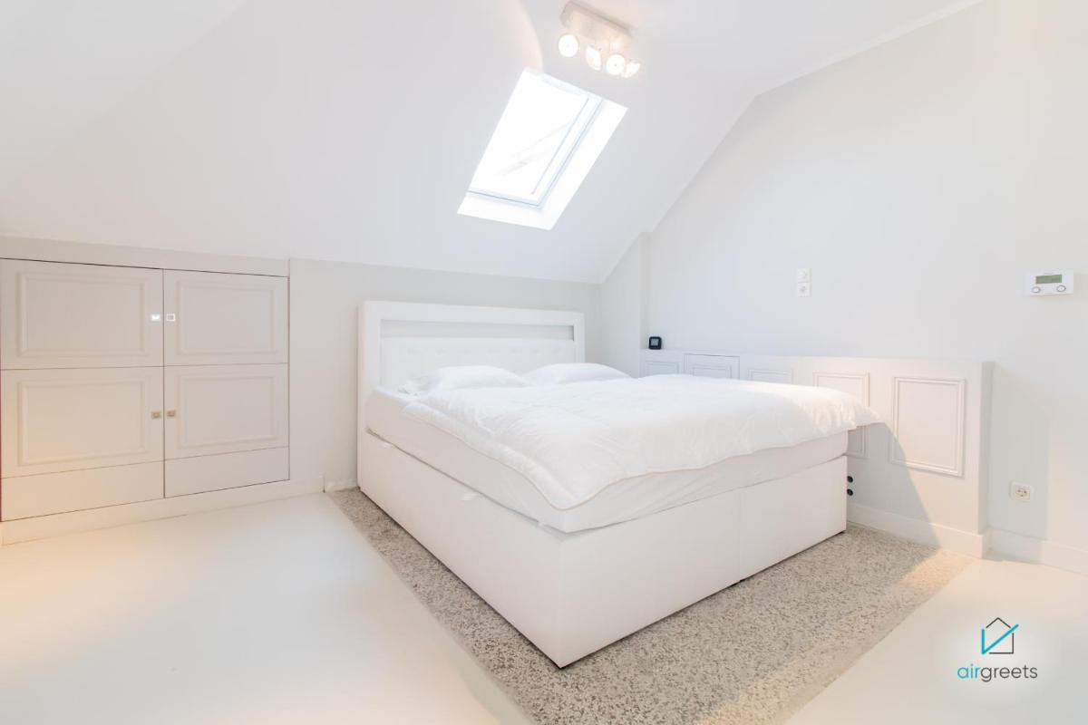 MODERN, MINIMALIST FLAT IN VIENNA - Housity
