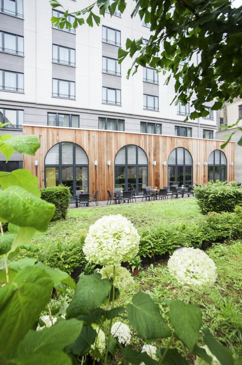 Novotel Brussels Centre Midi - Housity