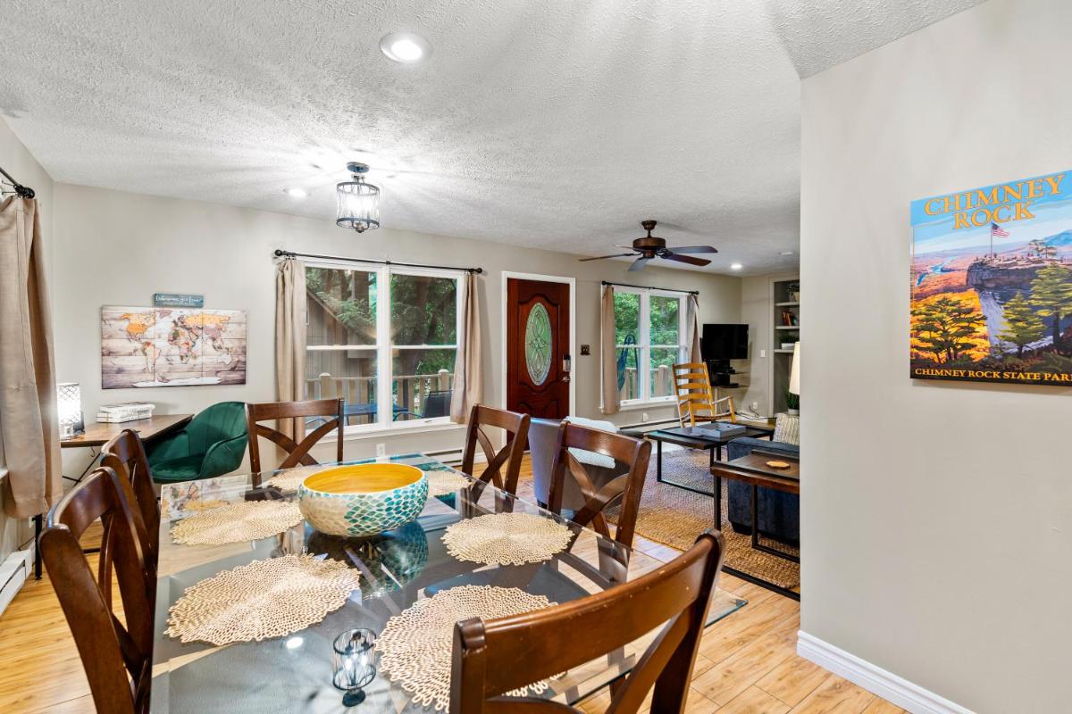 Chimney Rock Chalet Near Lake Lure! - Housity