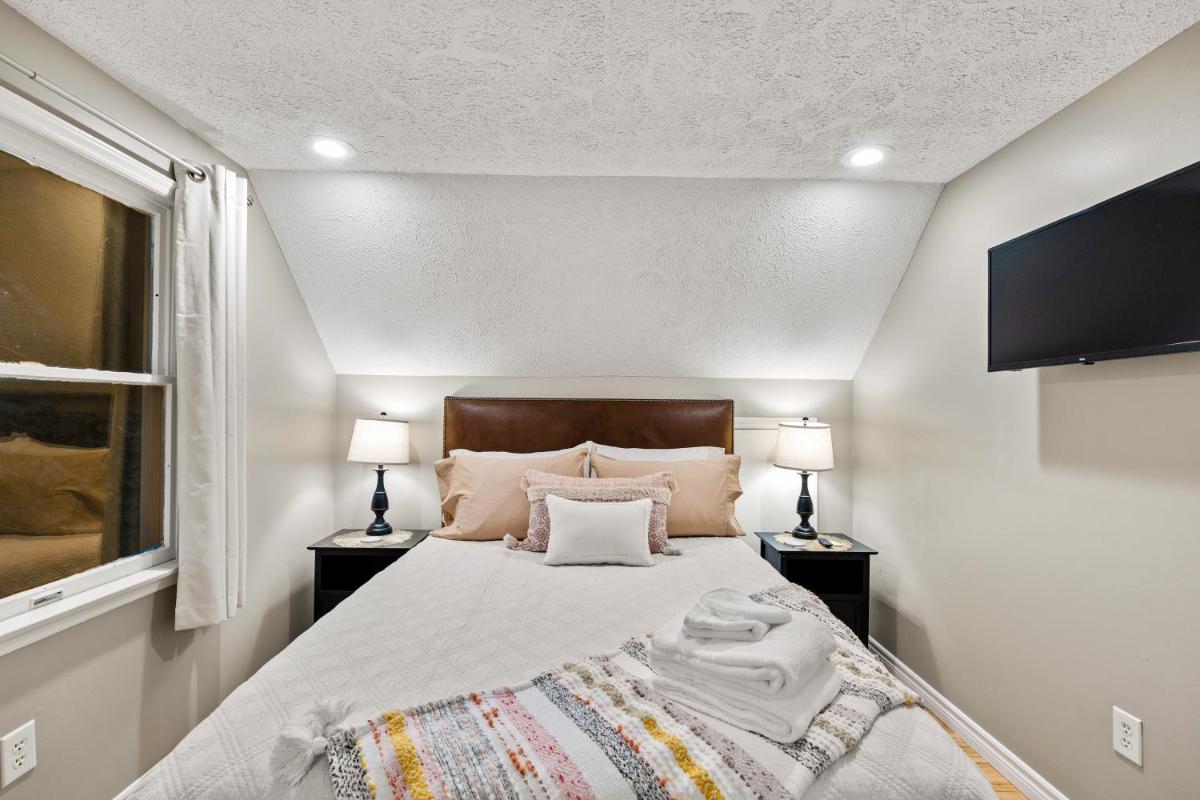 Chimney Rock Chalet Near Lake Lure! - Housity