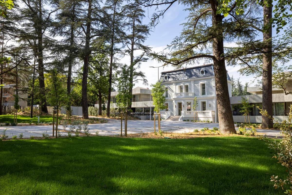 Jardin de l'établissement Hôtel Spa Restaurant Villa Castellane