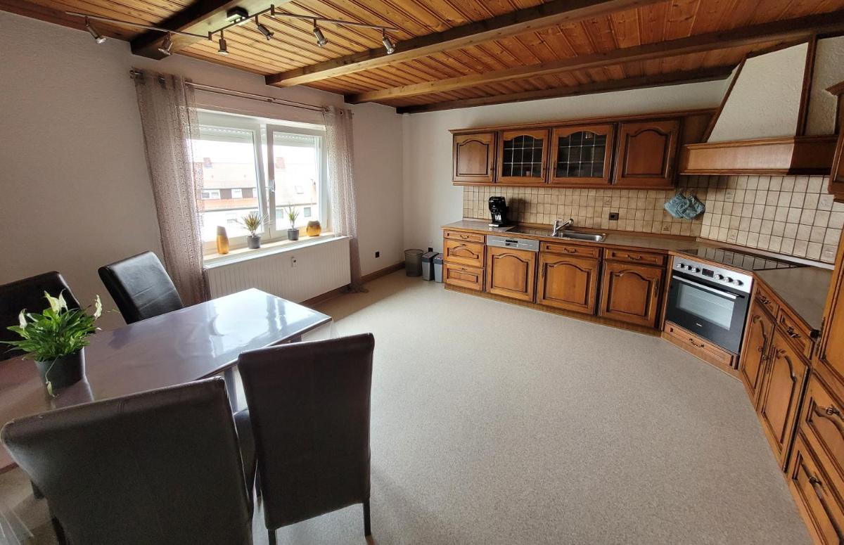 Ferienwohnung Melanie Wackersdorf - Housity
