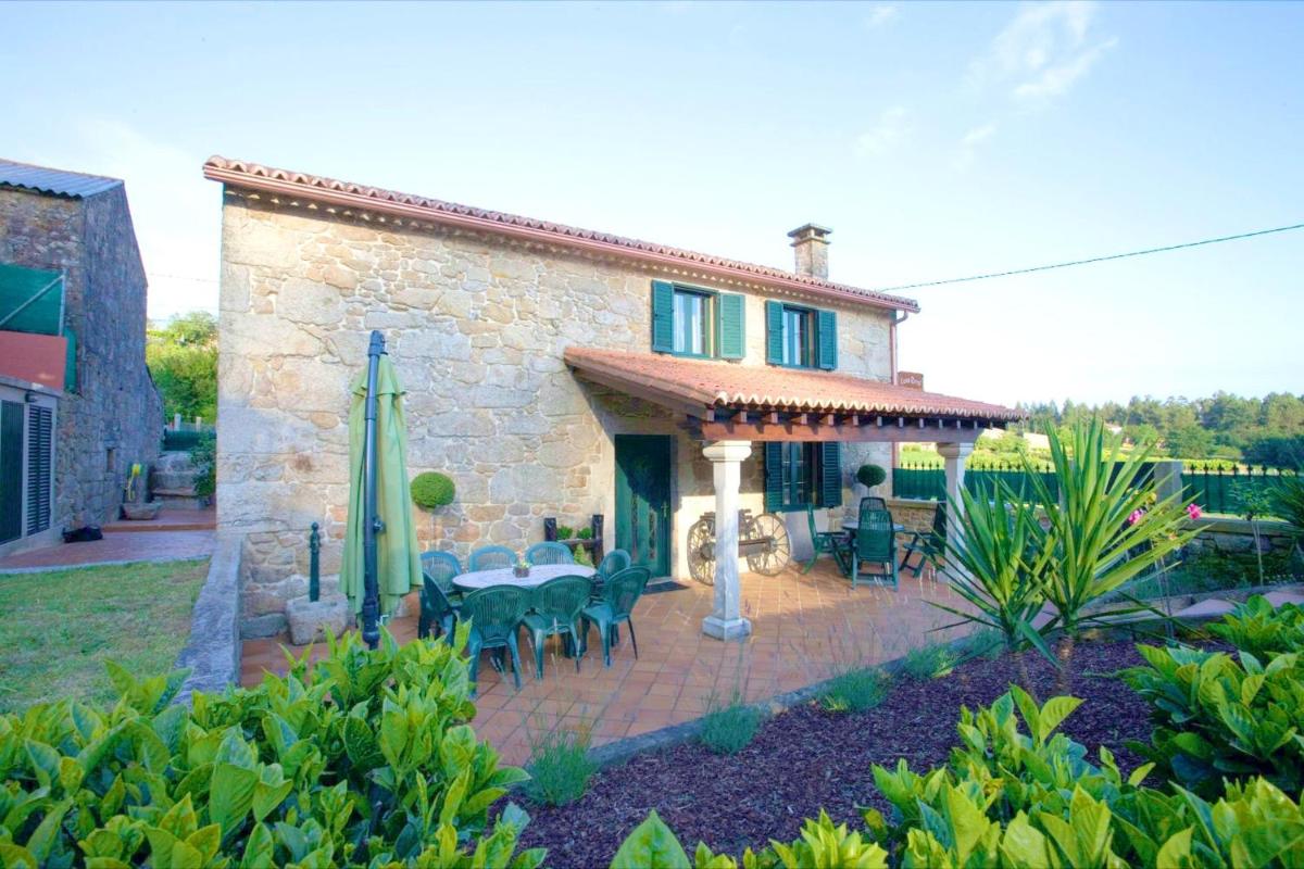 Elegant house in Cuntis with pool - Housity