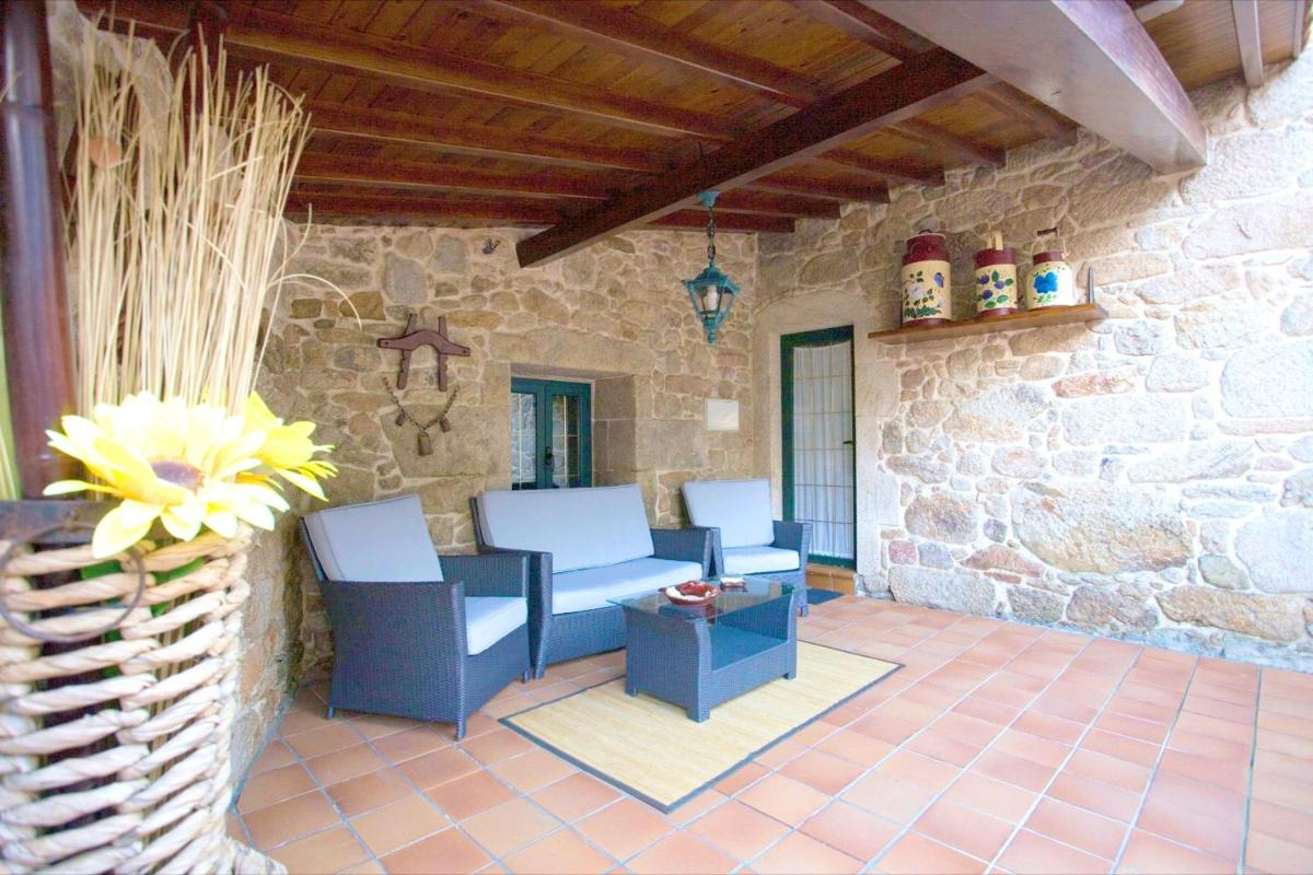 Elegant house in Cuntis with pool - Housity
