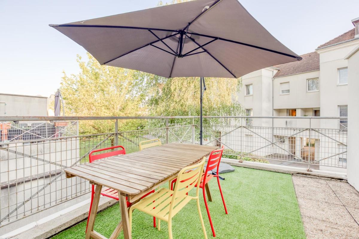 Cosy House - Disney & Paris - Near Train - Housity