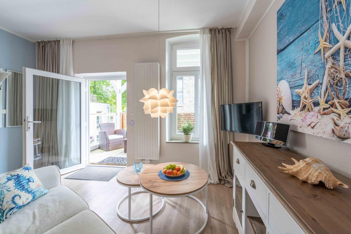 SEASIDE APARTMENTS - LITTLE BREEZE - Housity