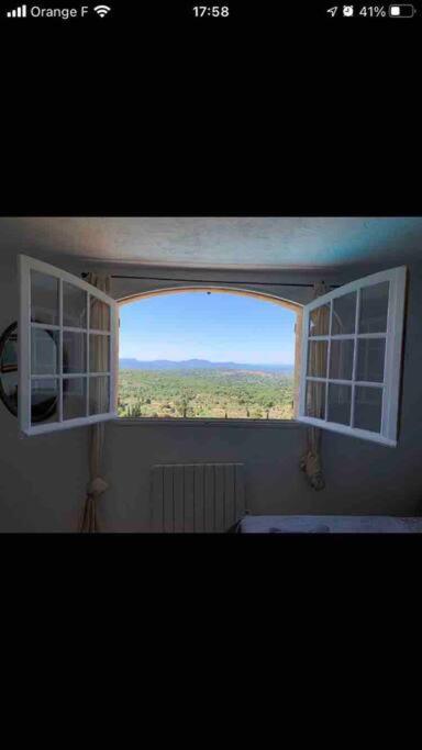 Spacious luxury villa with stunning views - Housity