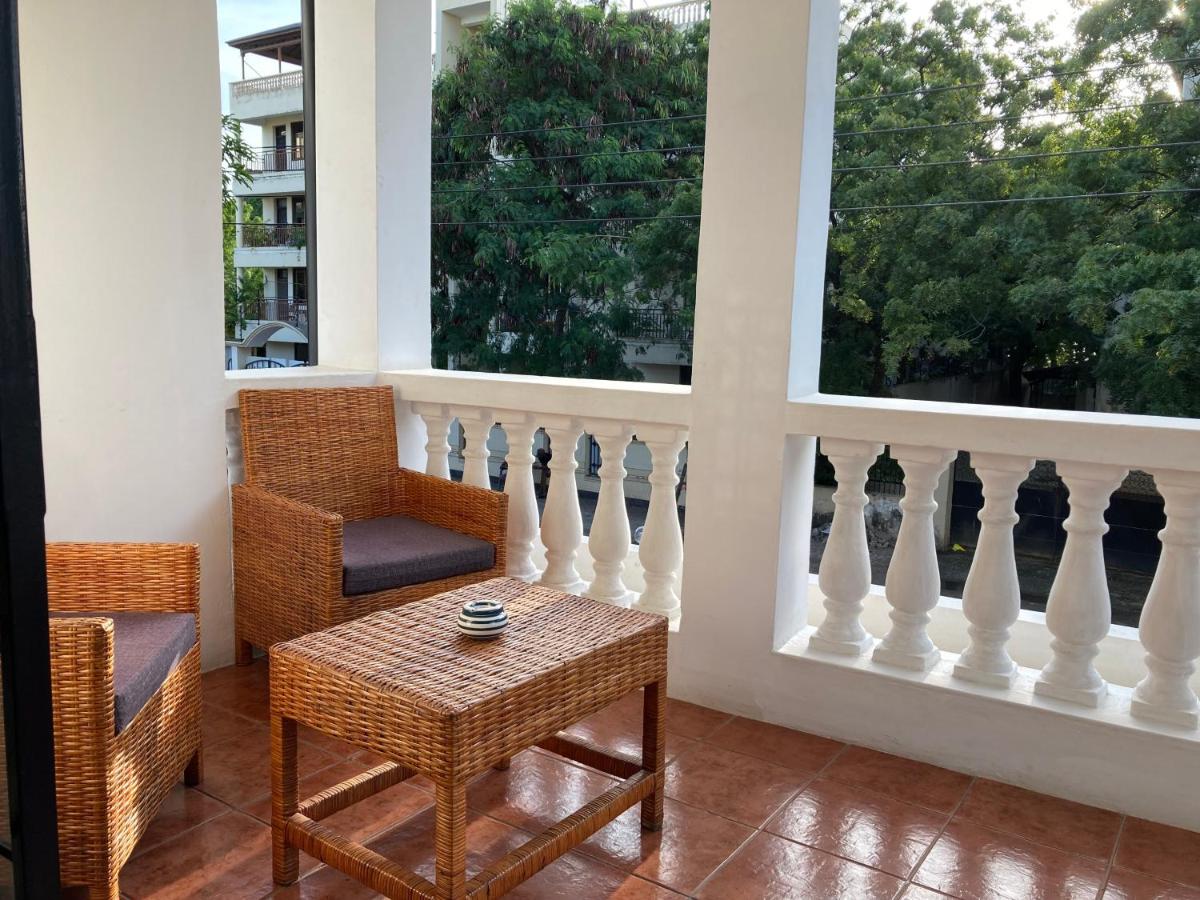 The Place to B&B - The Poolhouse - Housity