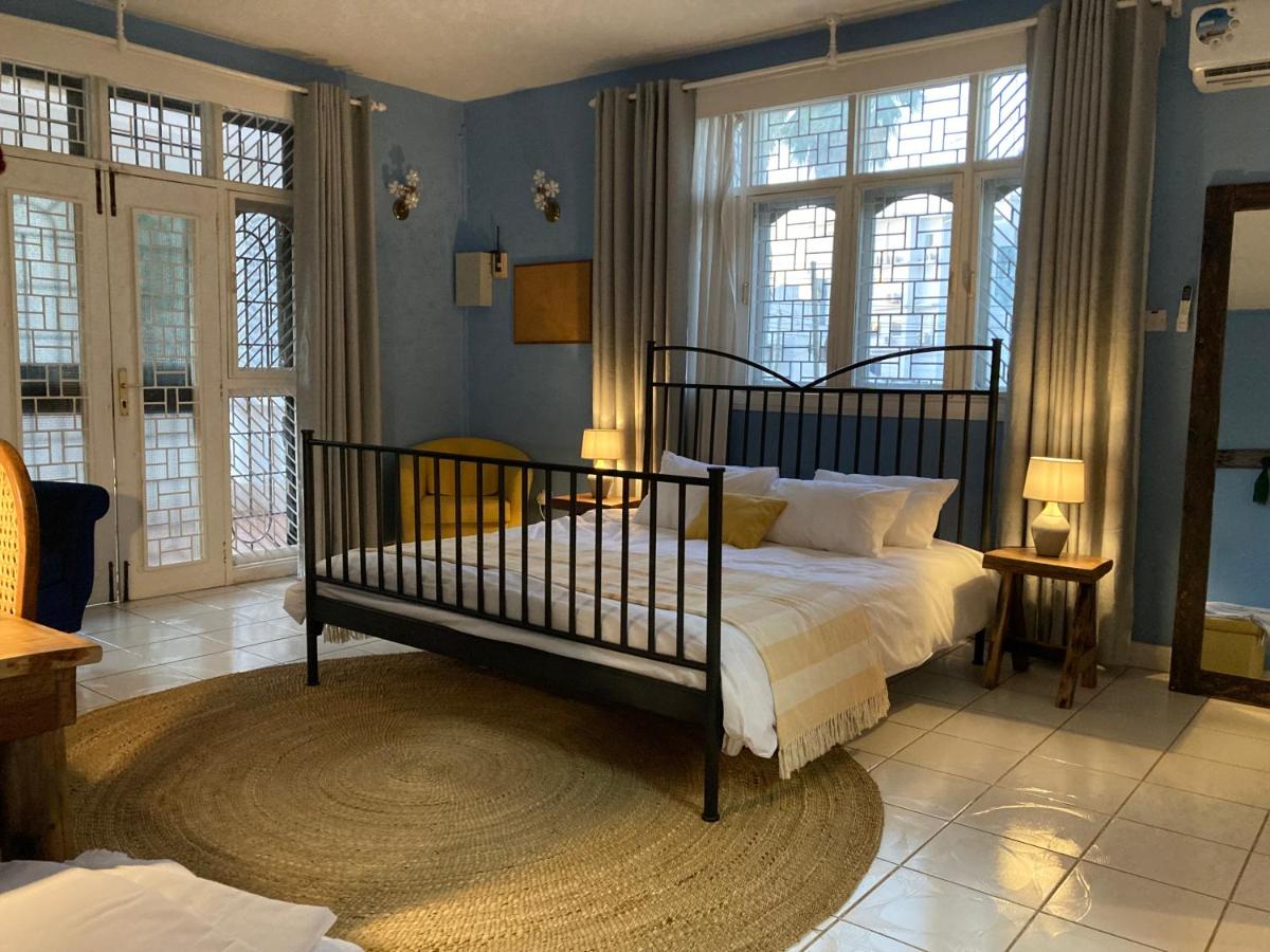 The Place to B&B - The Poolhouse - Housity