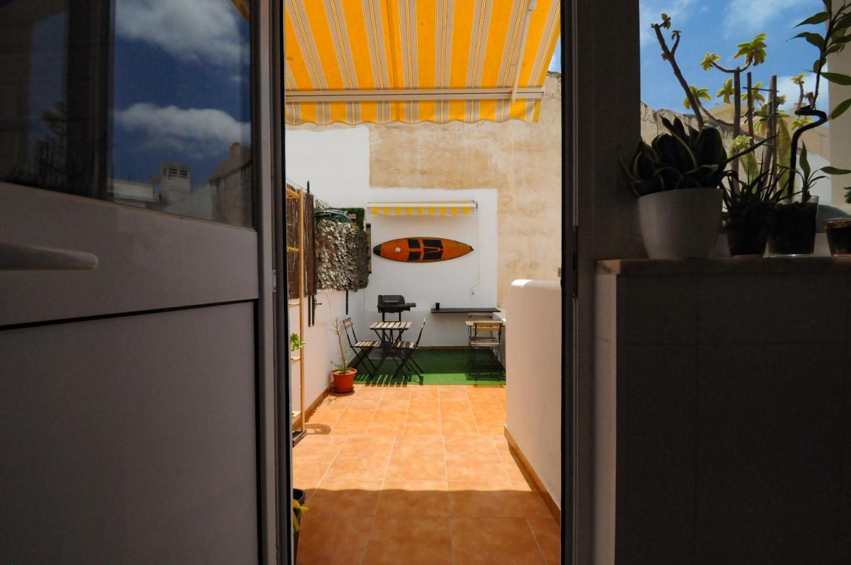 Surf Vibe Guest House - Housity