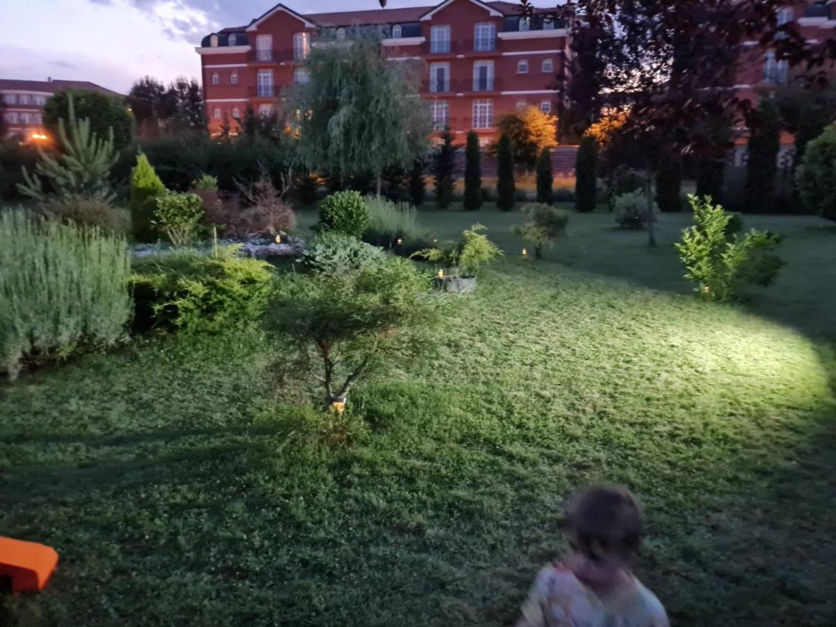 Green Villa Rodna - Housity