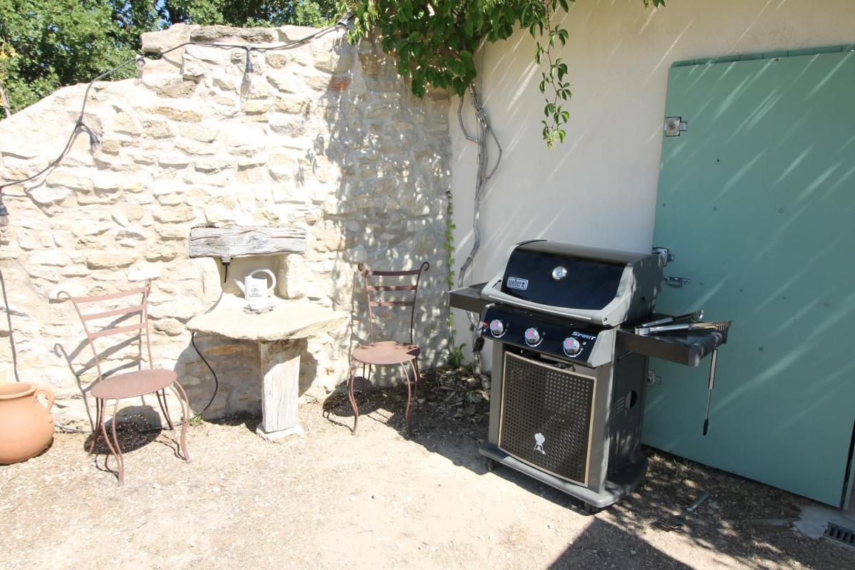 Luberon House between Lourmarin & Cucuron - Housity