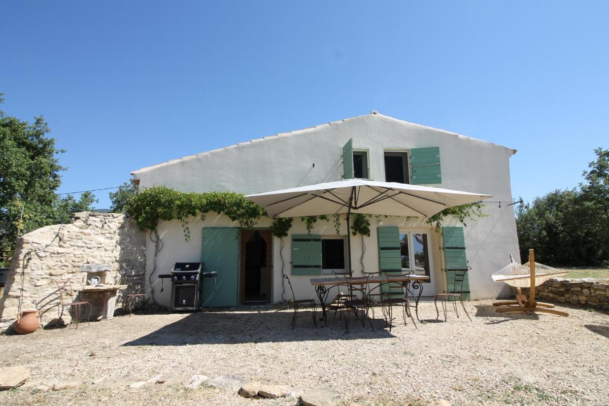 Luberon House between Lourmarin & Cucuron - Housity
