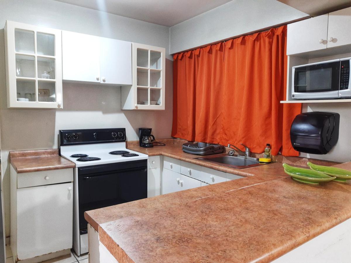 Suites & Apartments San Benito - Flats - Housity