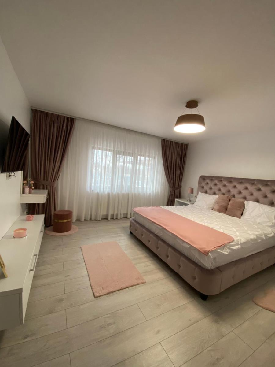 Ambient Luxury - Housity
