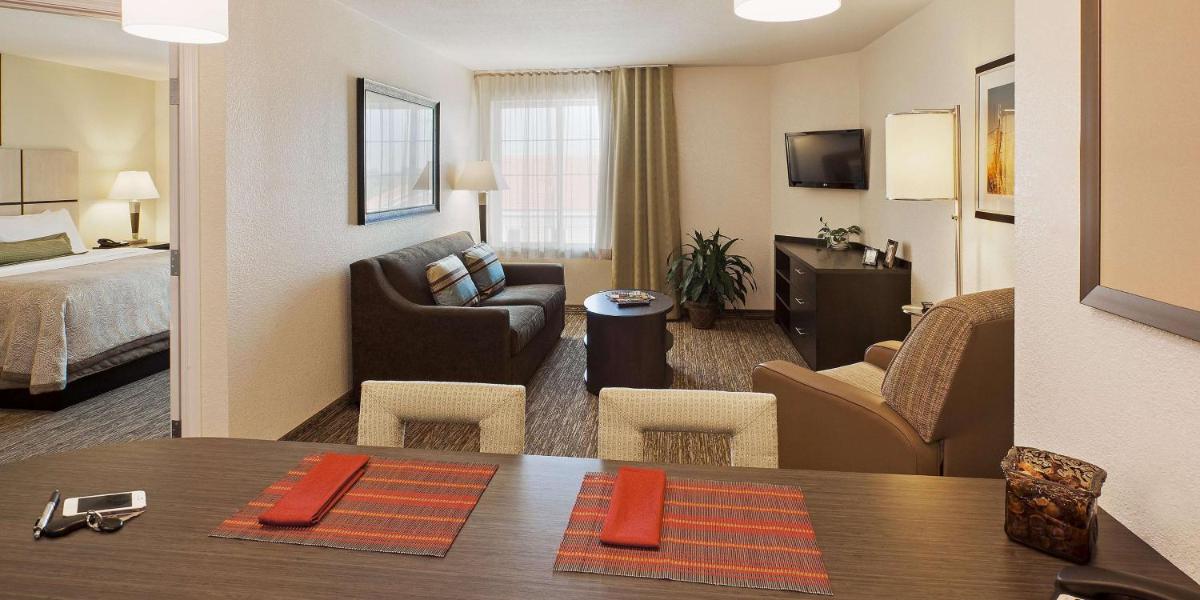 Sonesta Simply Suites Wichita Airport - Hizvo