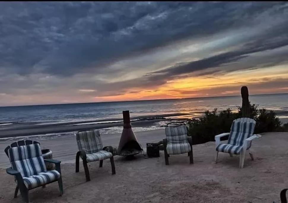 Casita - Studio one minute walk to beach - Housity