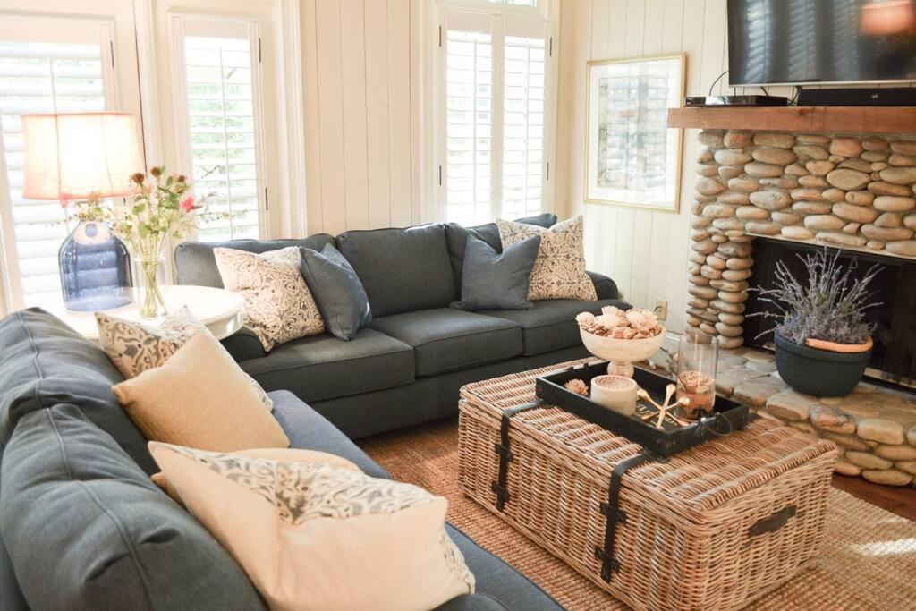 Cozy Cottage in Big Canoe - Housity