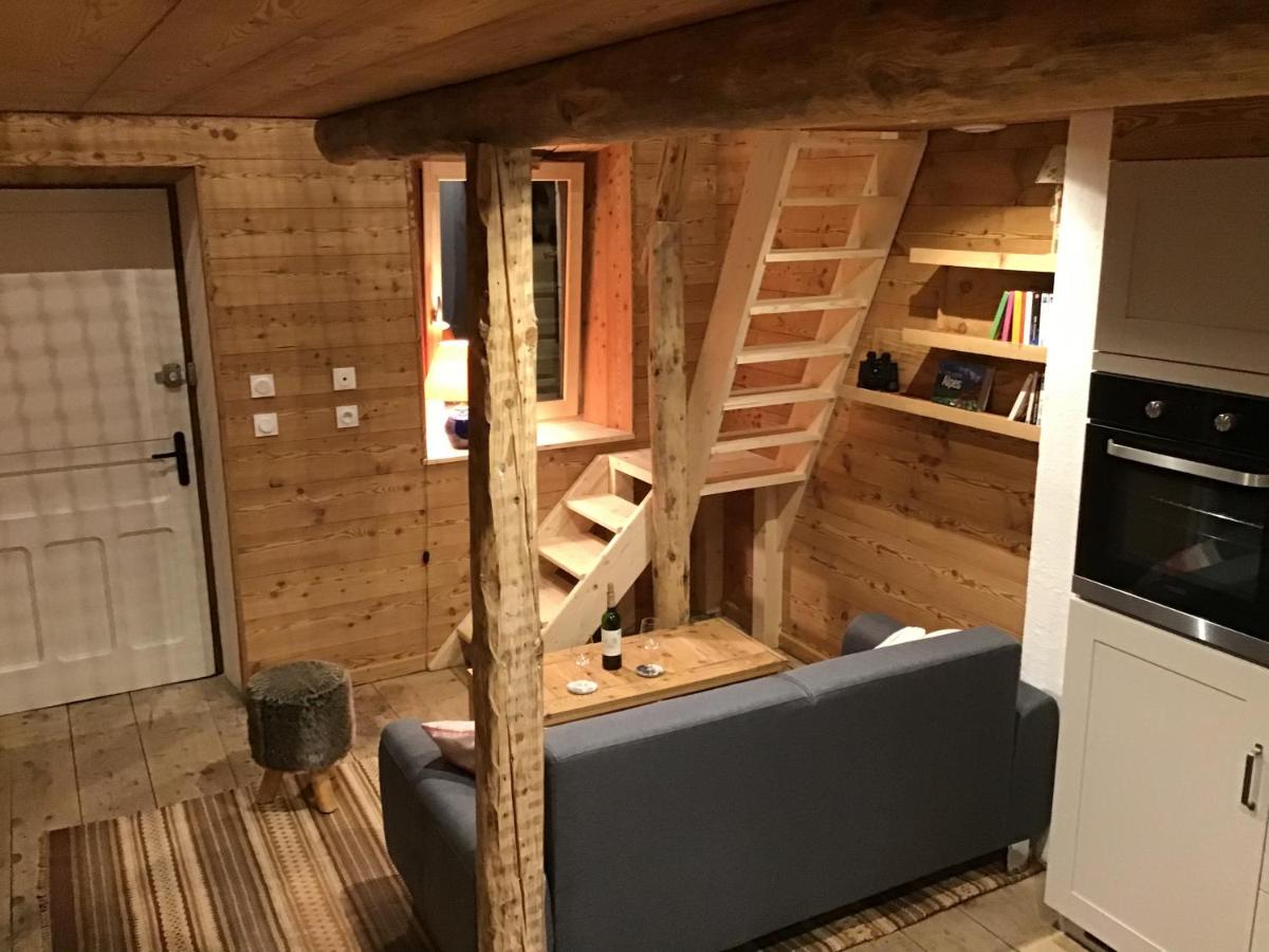 La cabane de Blanche entre lac et montagne - Housity