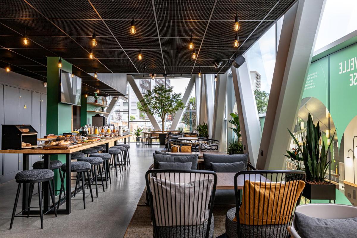 Best Western M-Treize Paris Asnieres - Housity