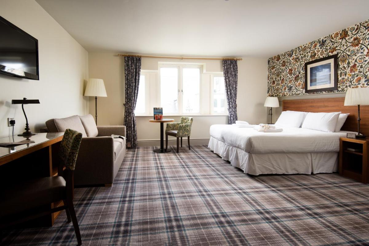The Hog's Head Inn - The Inn Collection Group - Housity