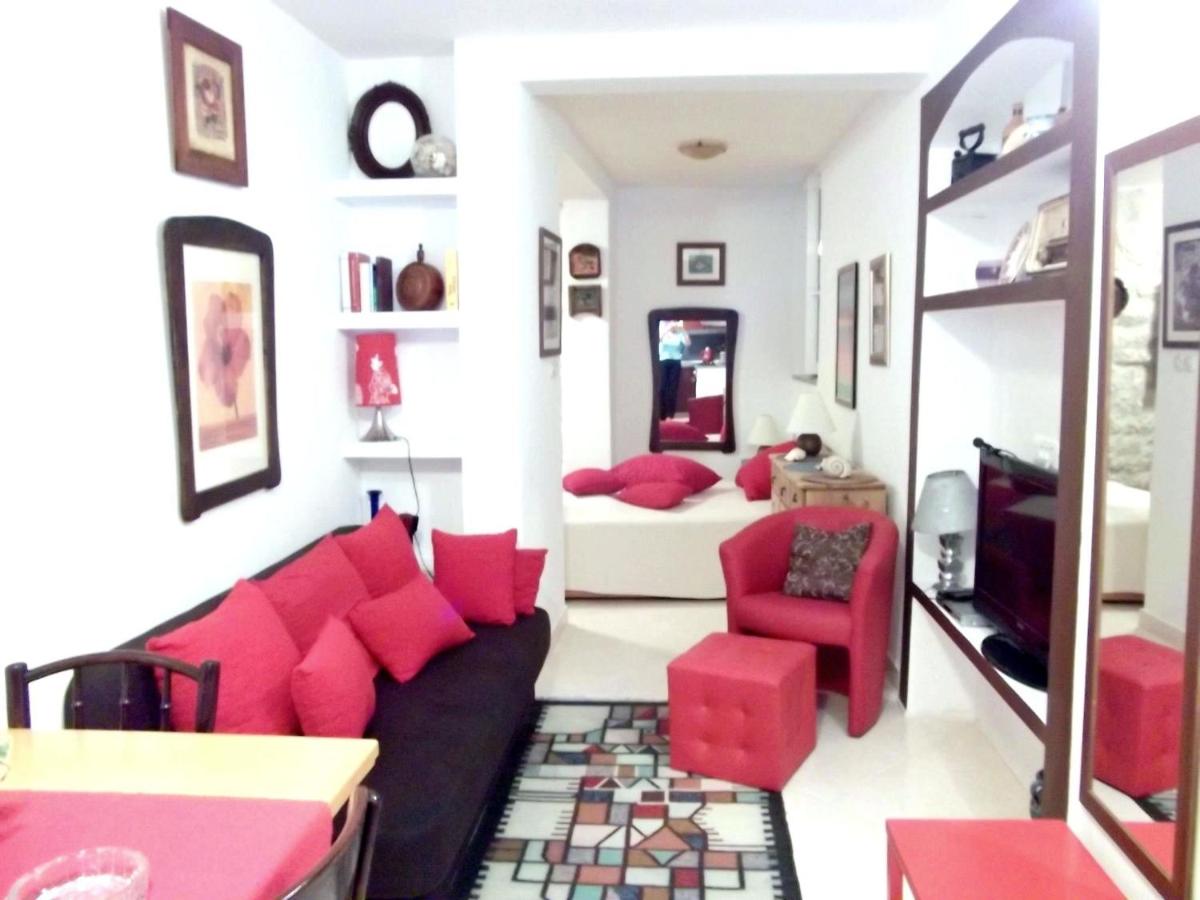 Apartment Vedran - Housity