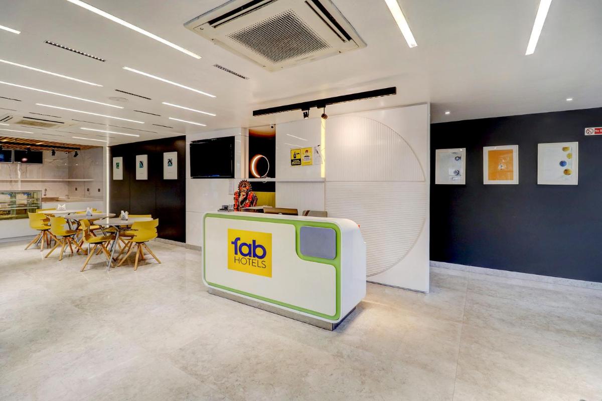 FabHotel Prime Oasis Blue - Housity