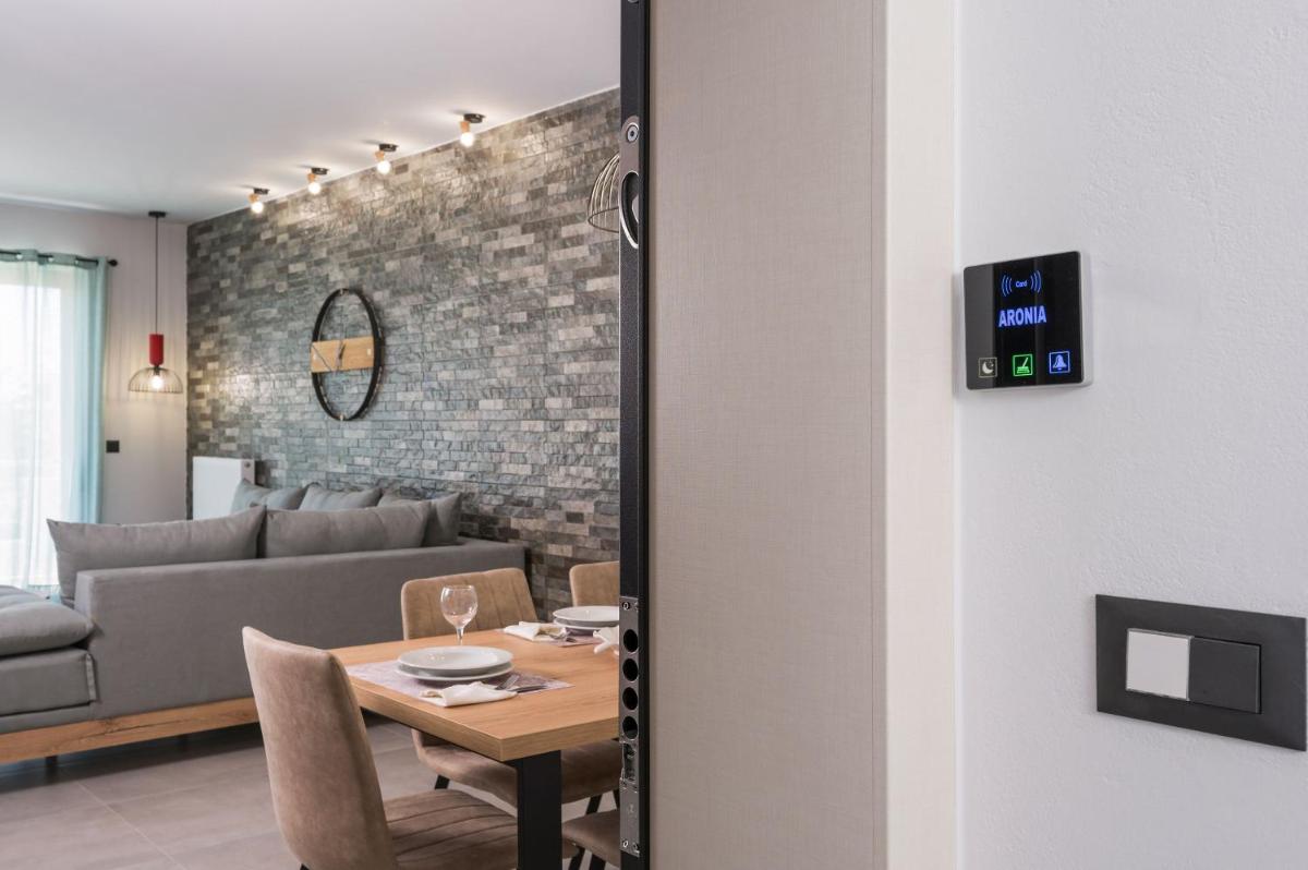 Aromi Apartments - Housity