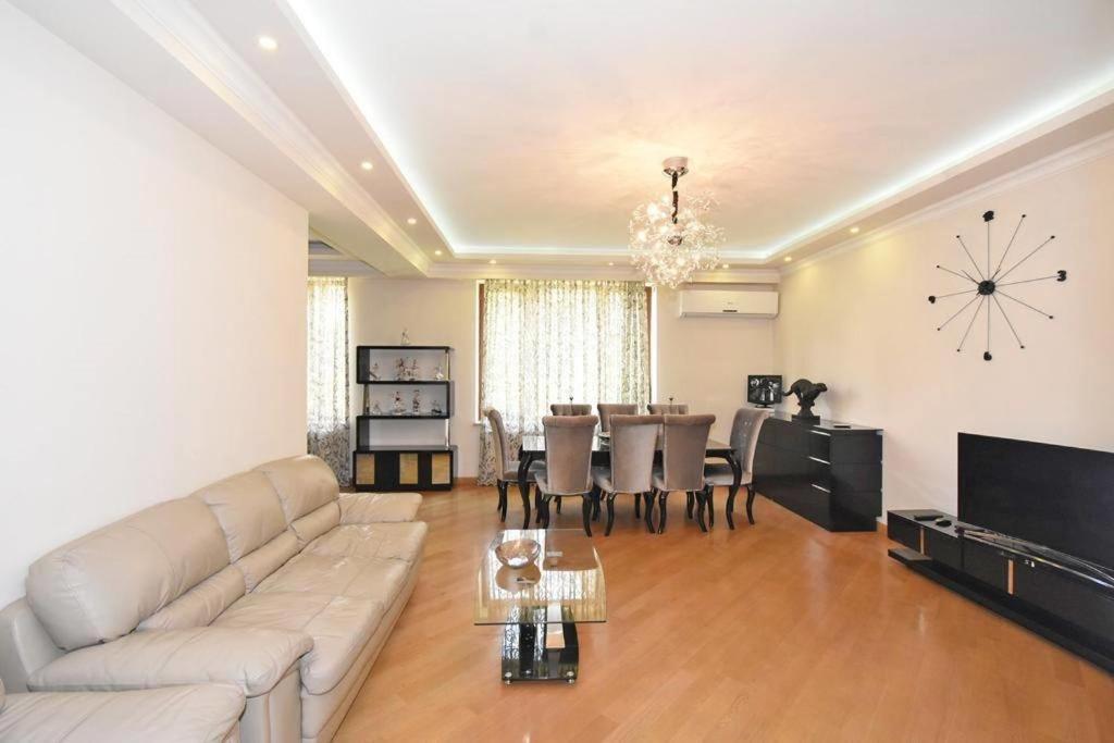 Kievyan street, 3 bedrooms Modern, New Euro Renovated House AR231 - Housity