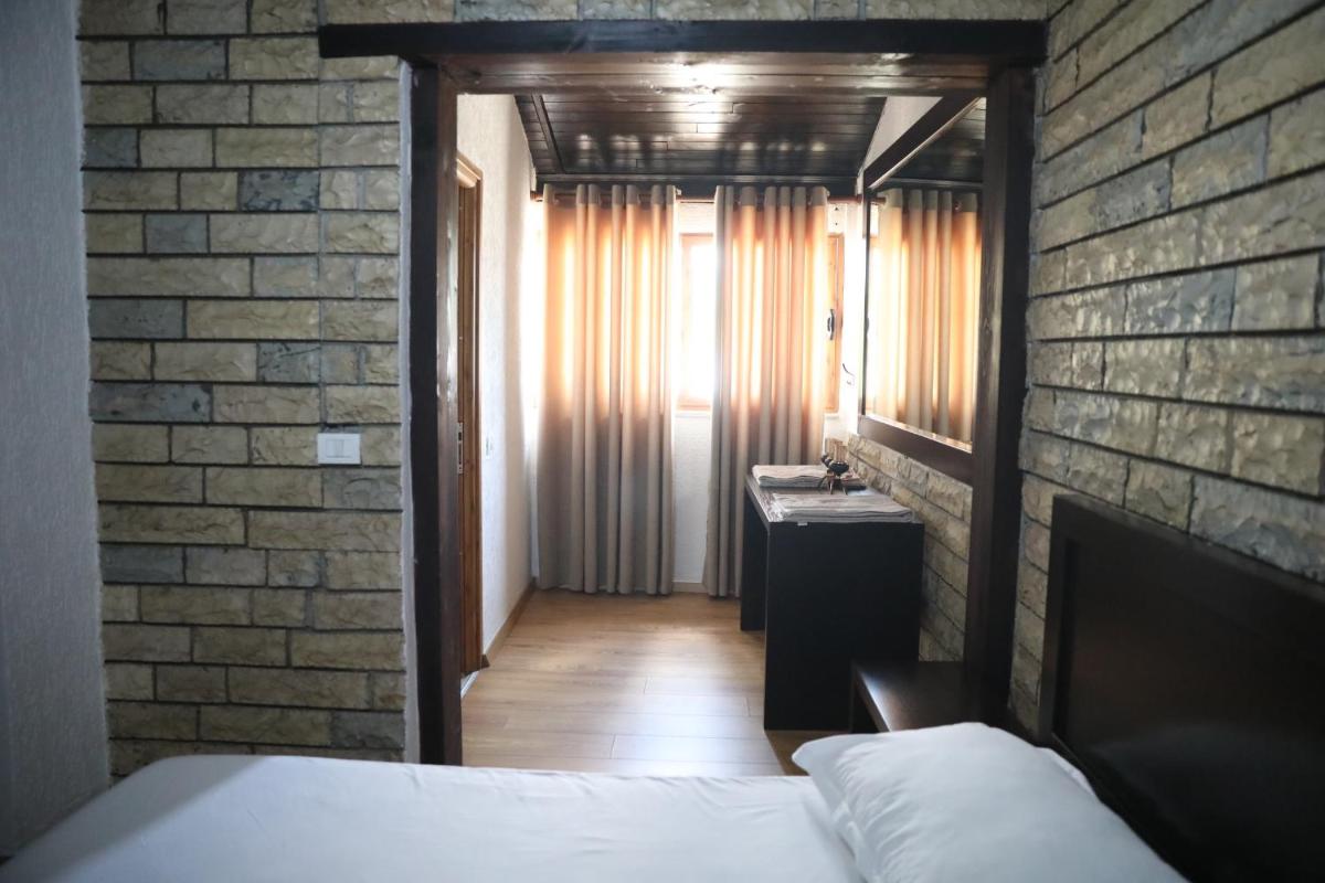 Hotel Paris - Housity