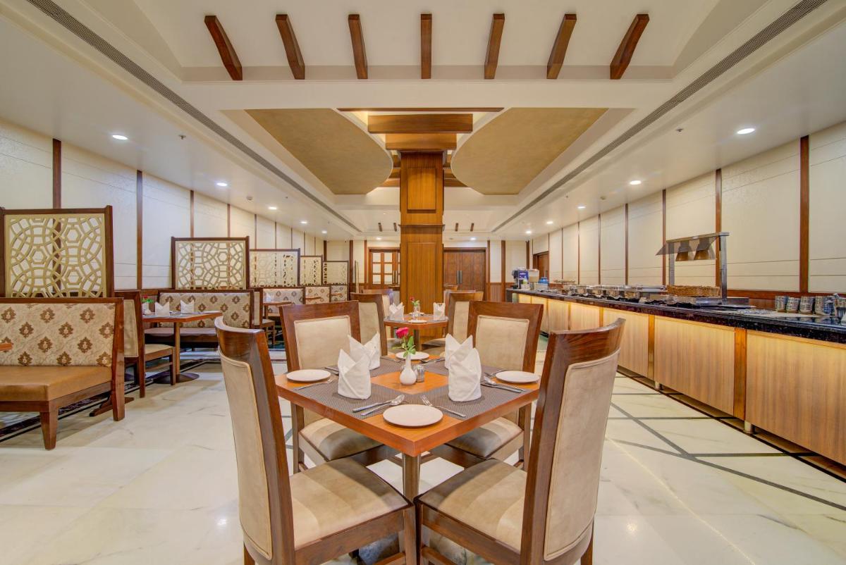 Hotel Home In By Amrik Sukhdev - Housity