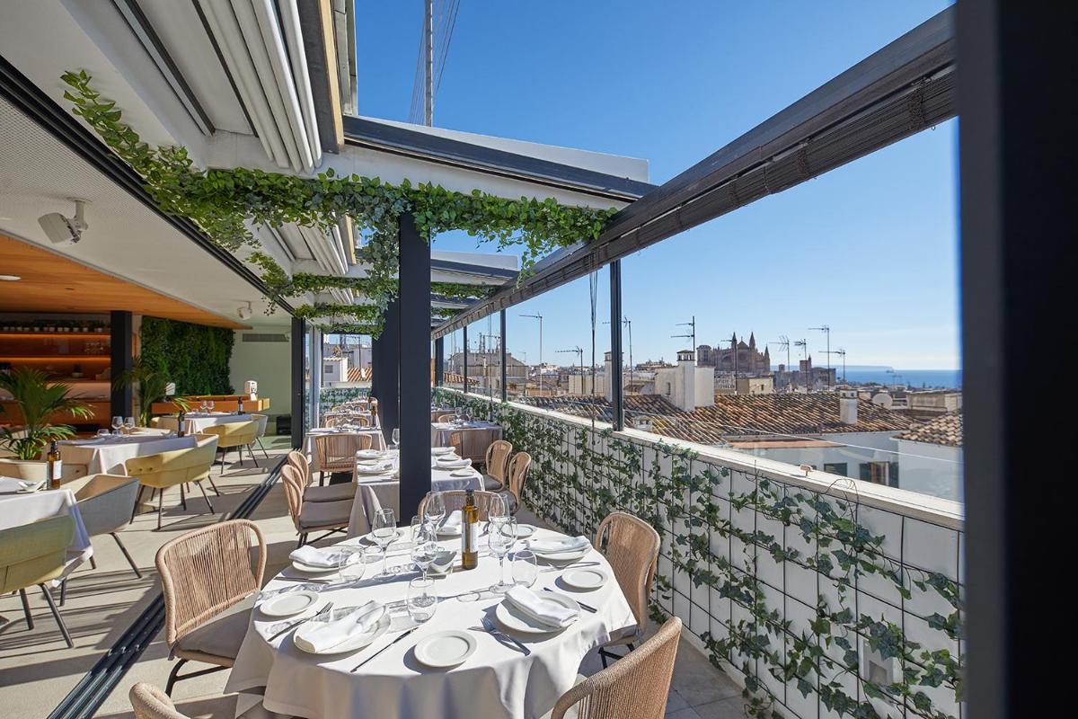 Un balcón o terraza de Nakar Hotel