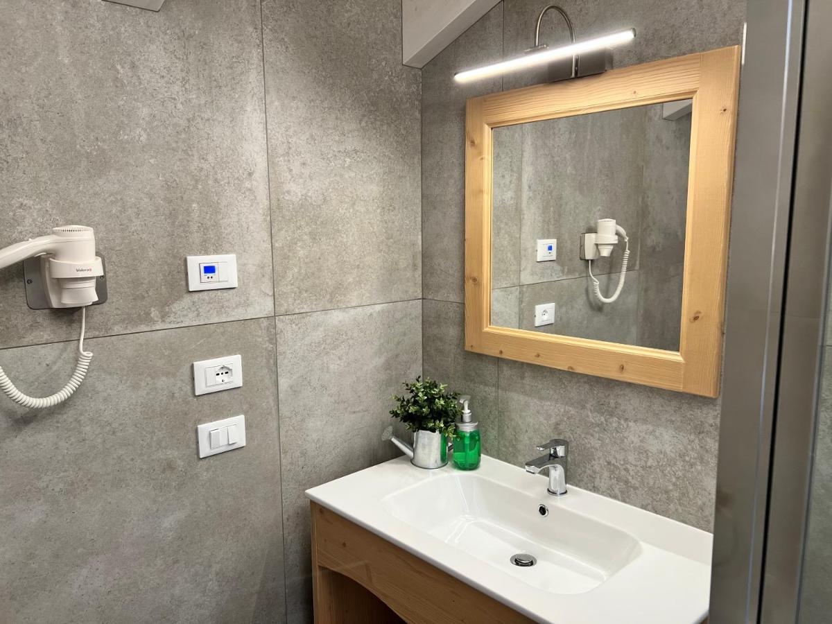 La Finestra sul Giardino - B&B - Housity