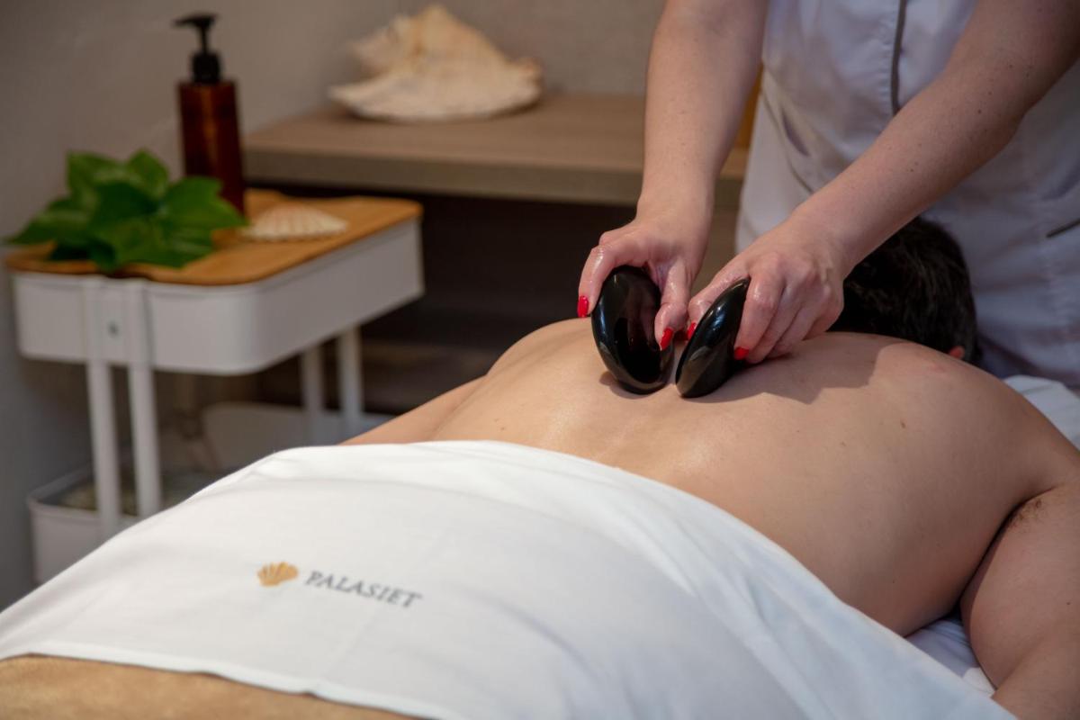 Spa o instalaciones de bienestar en PALASIET Wellness Clinic&Thalasso 4 SUP