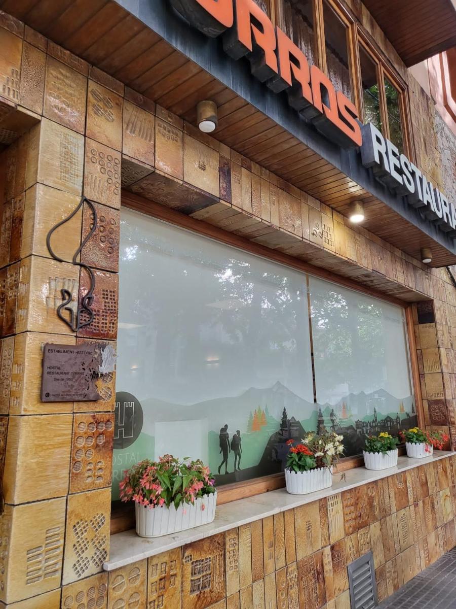 Hostal Torras - Housity