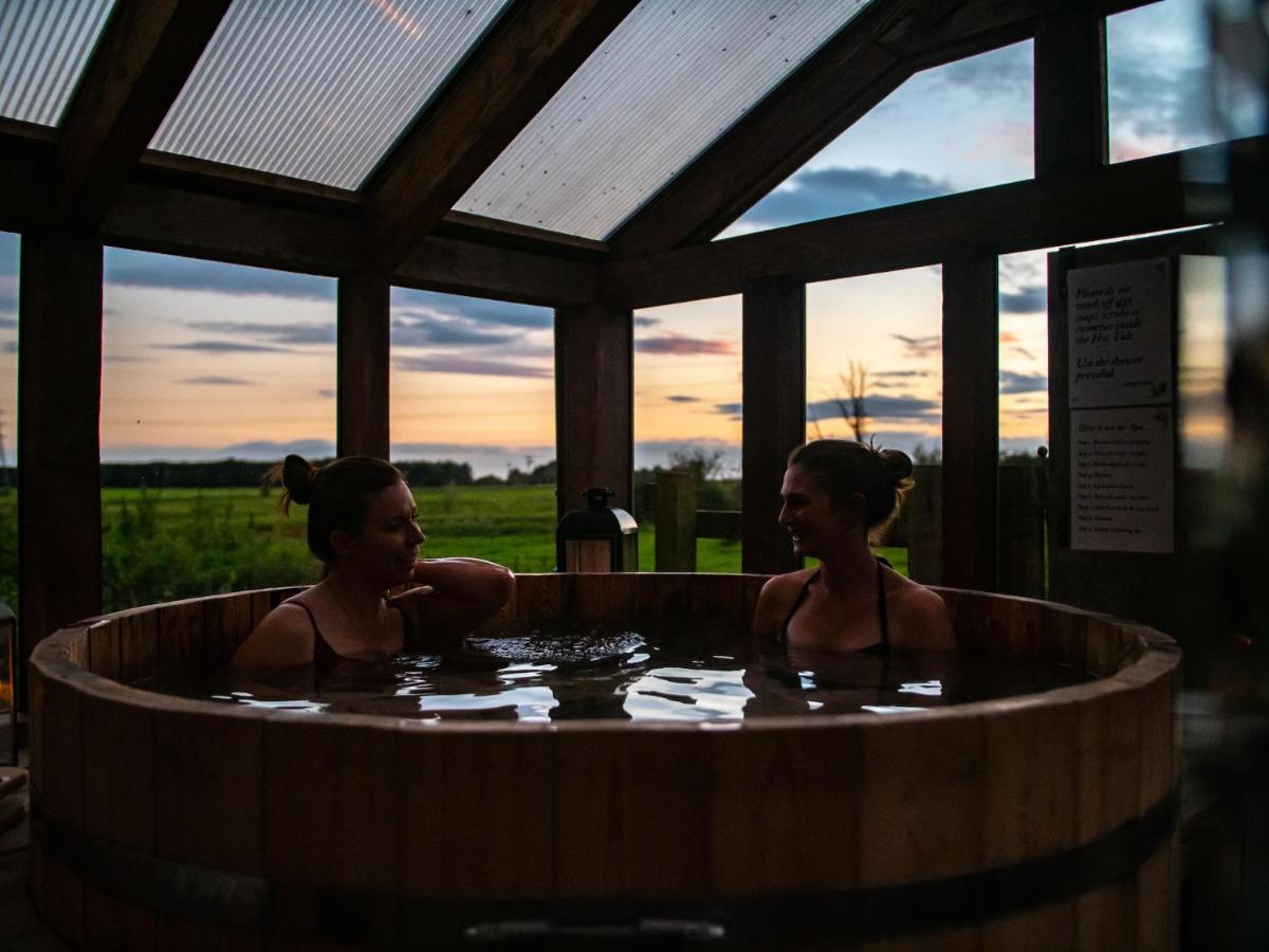 Sawcliffe Manor Country House with Spa, Free Parking, Catering, Self Checkin, Farmstay - Housity