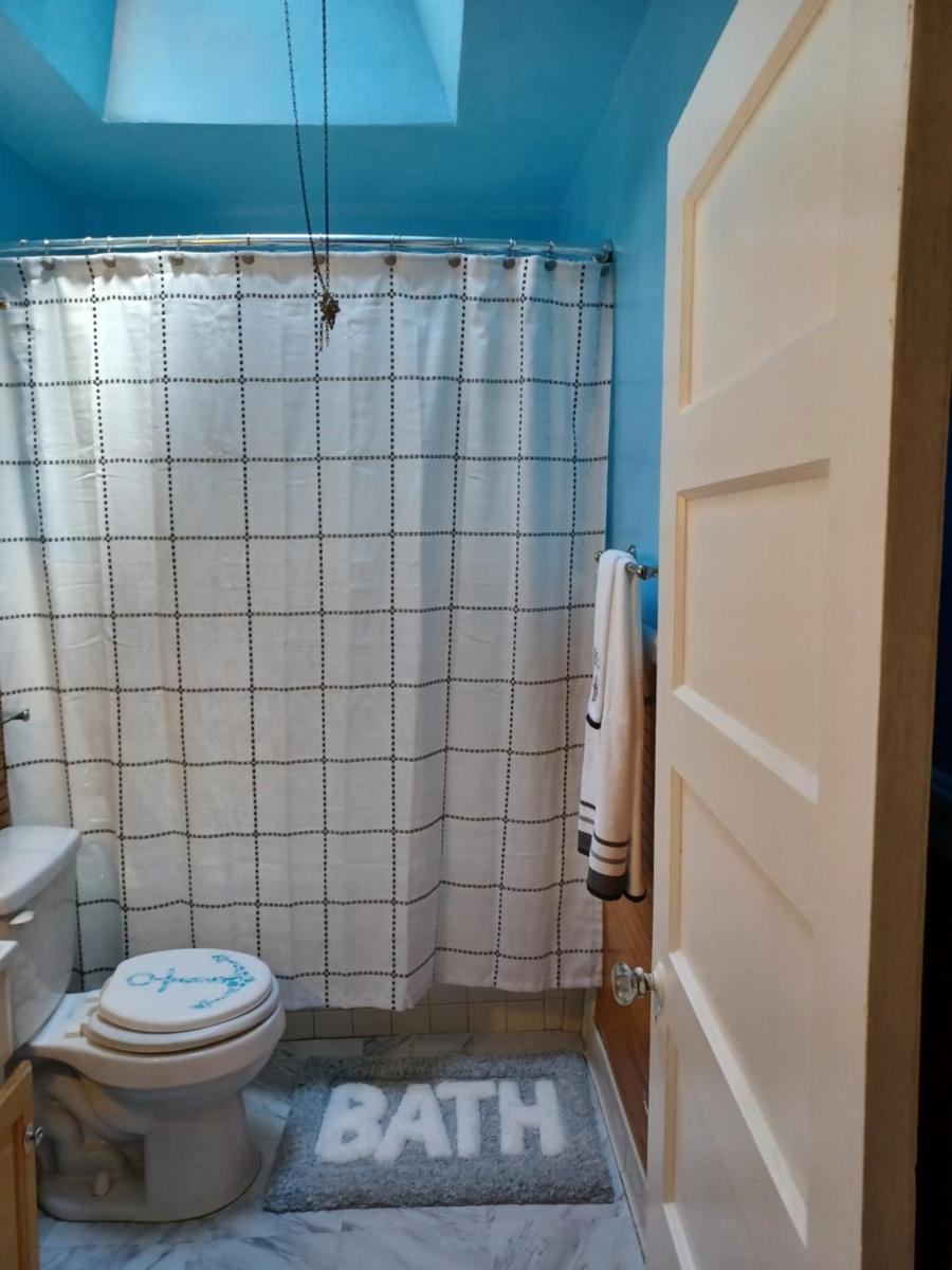 Bed By The Hour Host & Guest LLC - Housity