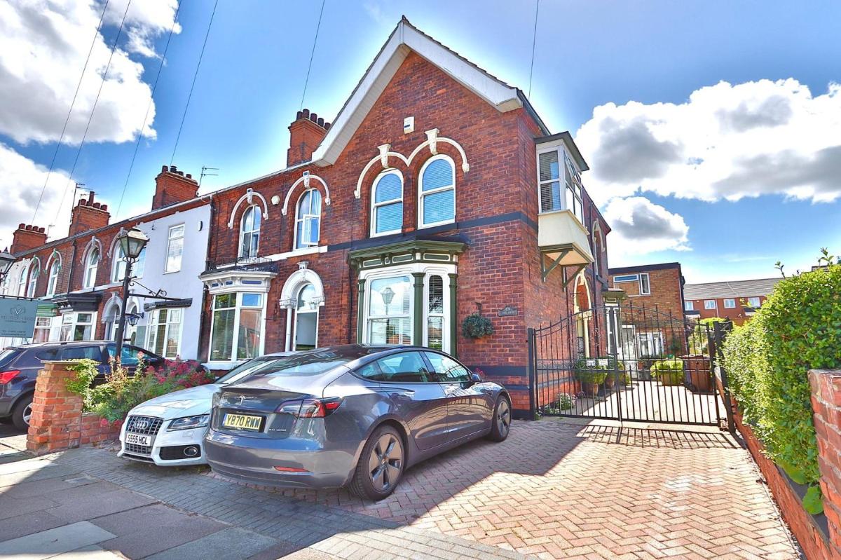 The Bays Clee Rd - Housity