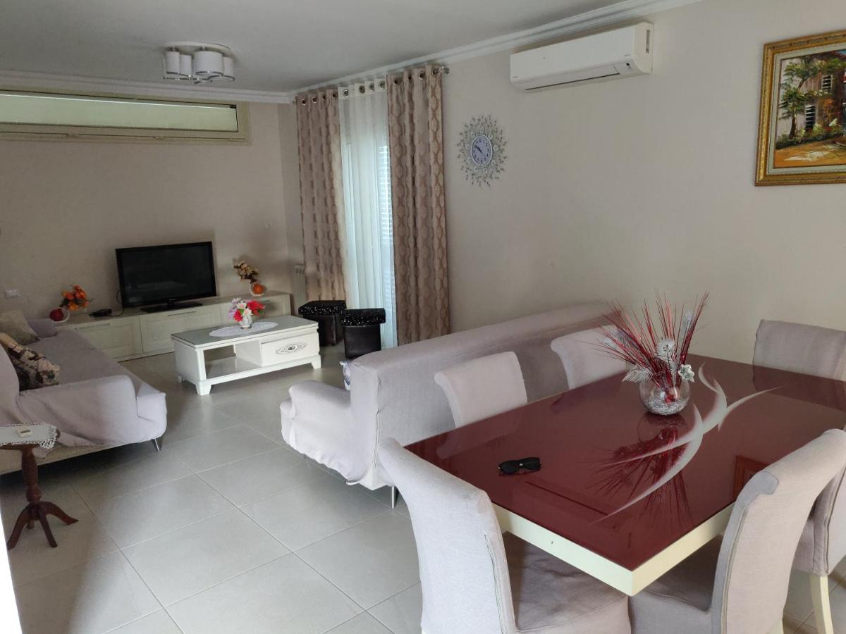 Villa Tranquility - Housity