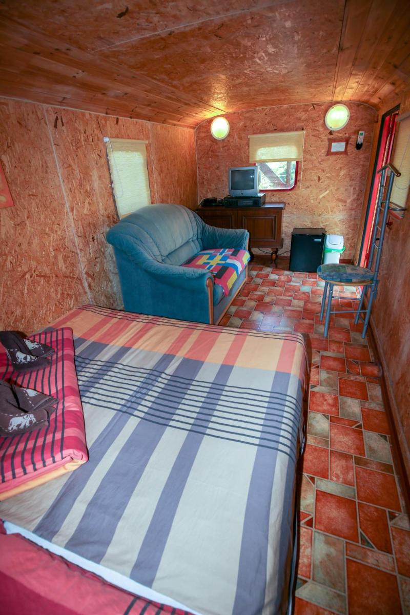 Karavan Sturovo - Housity