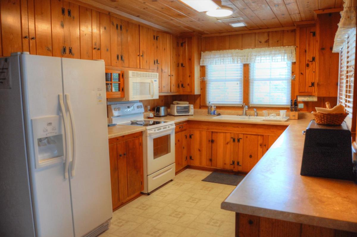 Whitaker House - Housity