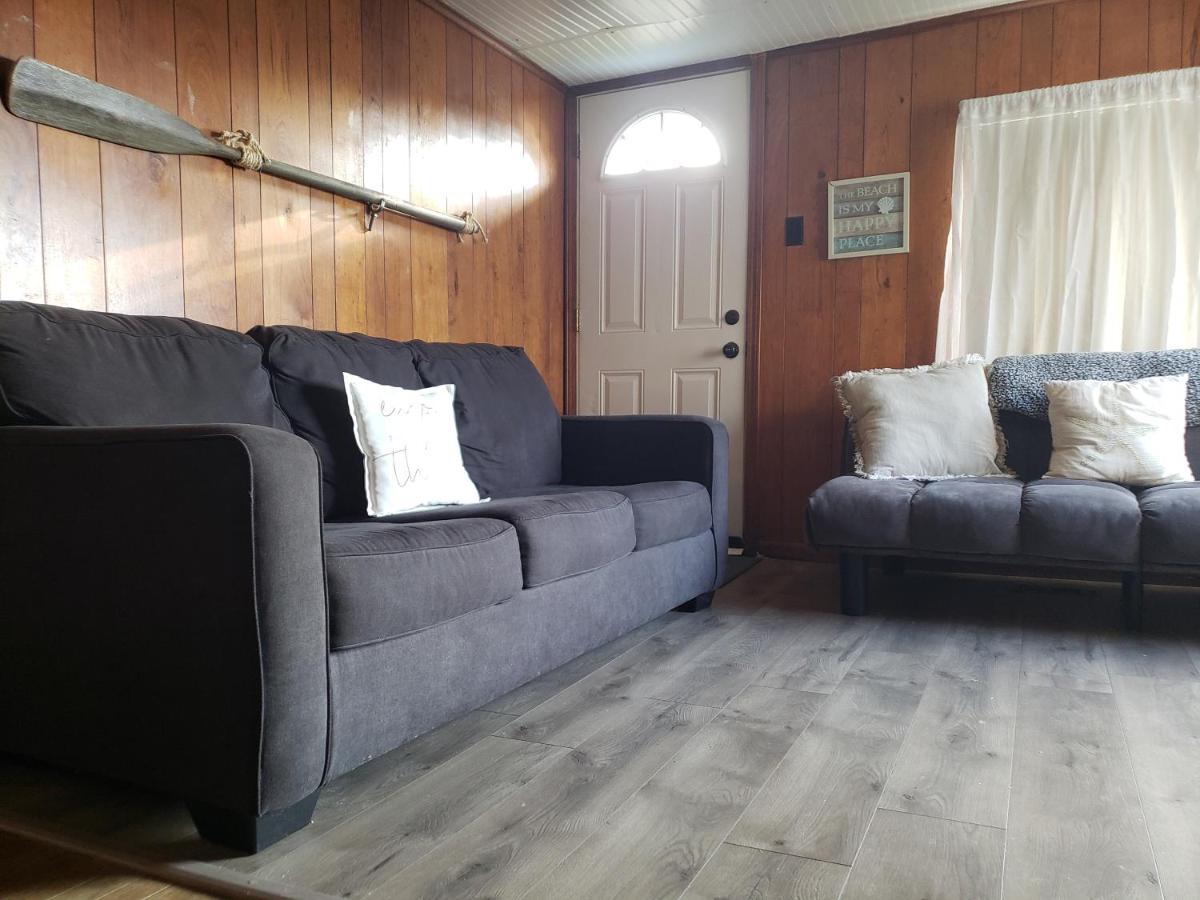 Lake View Cottage on Lake Erie - Housity